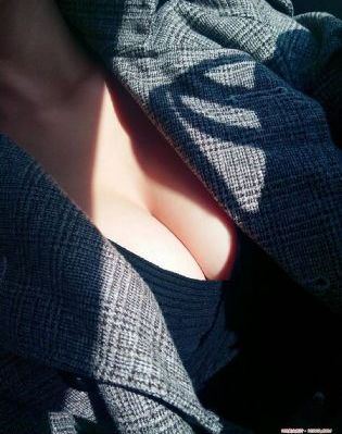 乳尖娇吟办公室少妇激情视频